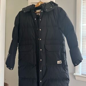 North face women’s small puffer jacket